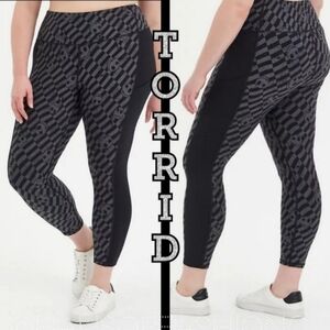 TORRID Jack Skellington NMBC Checkered Leggings! NWT!